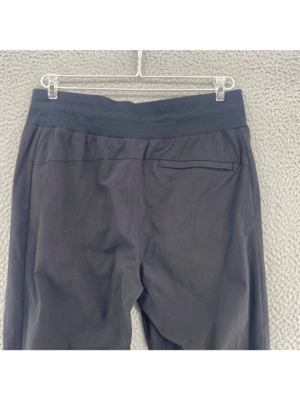 Athleta Pants Womens 8 Black Joggers Cropped Capri Drawstring Stretch Pockets